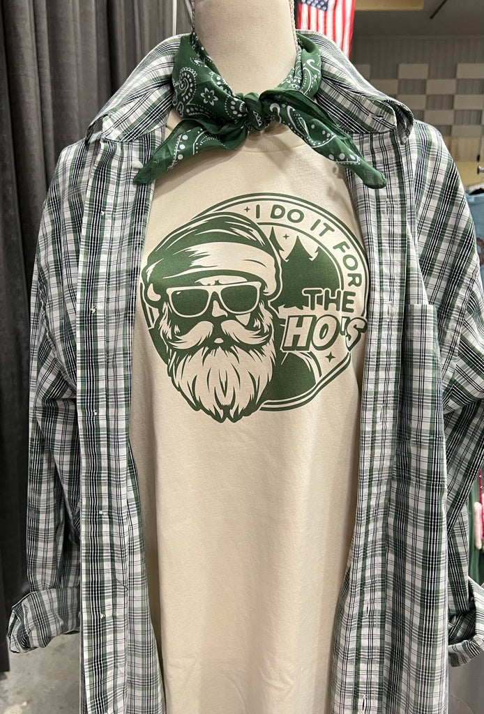 Santa Hos Tee